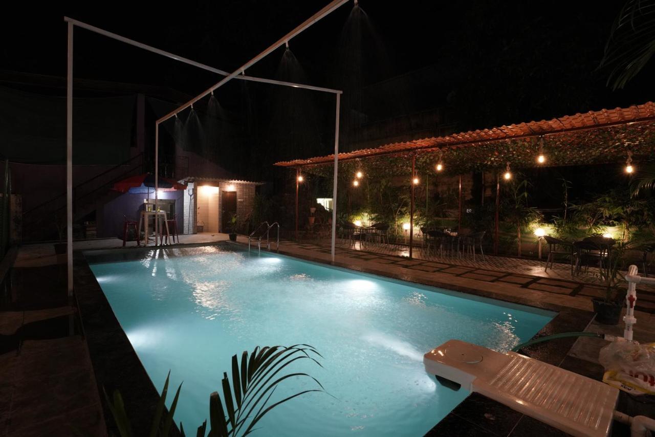 Palm Springs Beach Resort - Gorai Bombaim Exterior foto